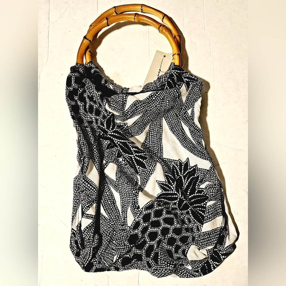 Chico's bamboo handle blue pineapple silk travel purse